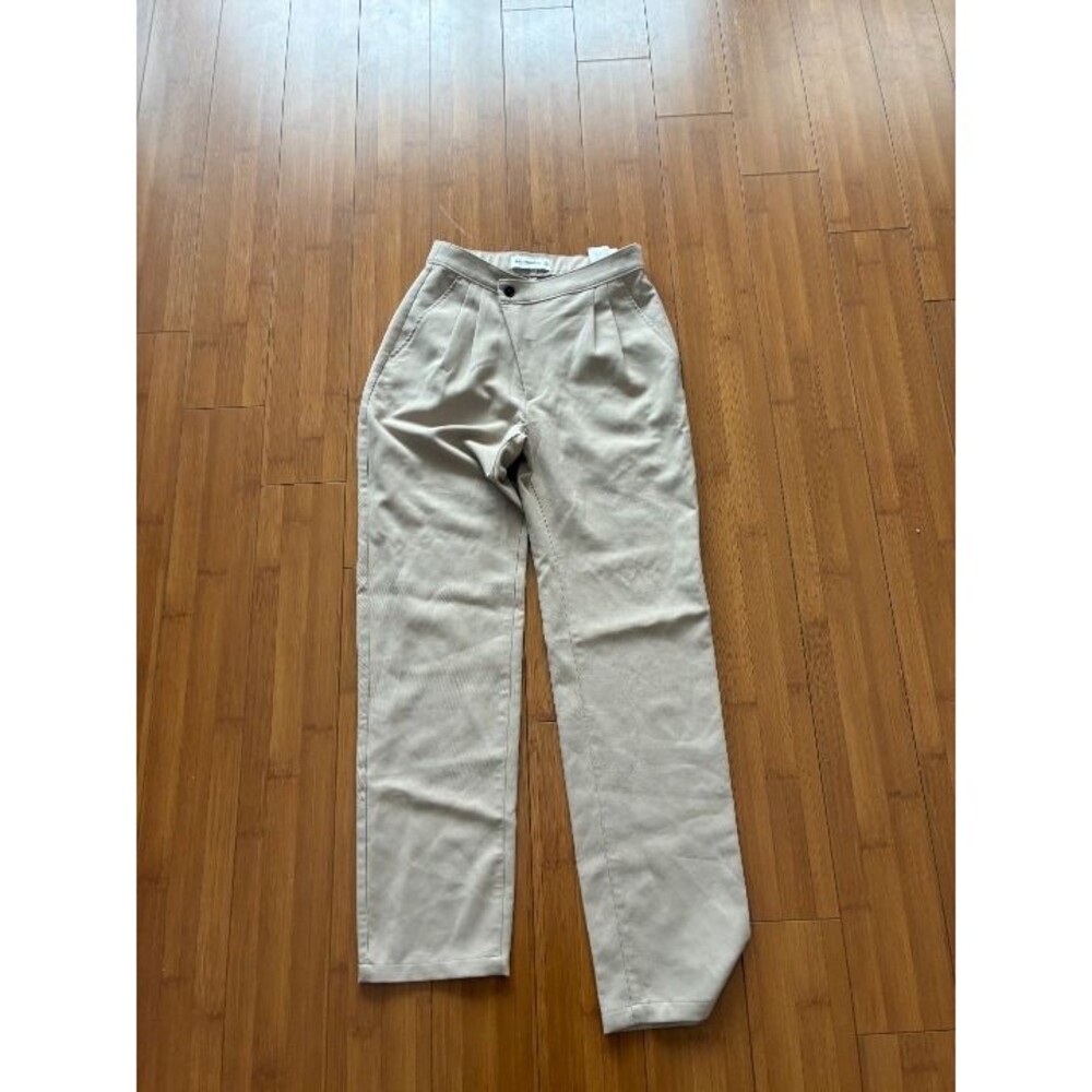 Abercrombie Women's High Waisted Pleated Asymmetric Pants Trousers Beige Xs